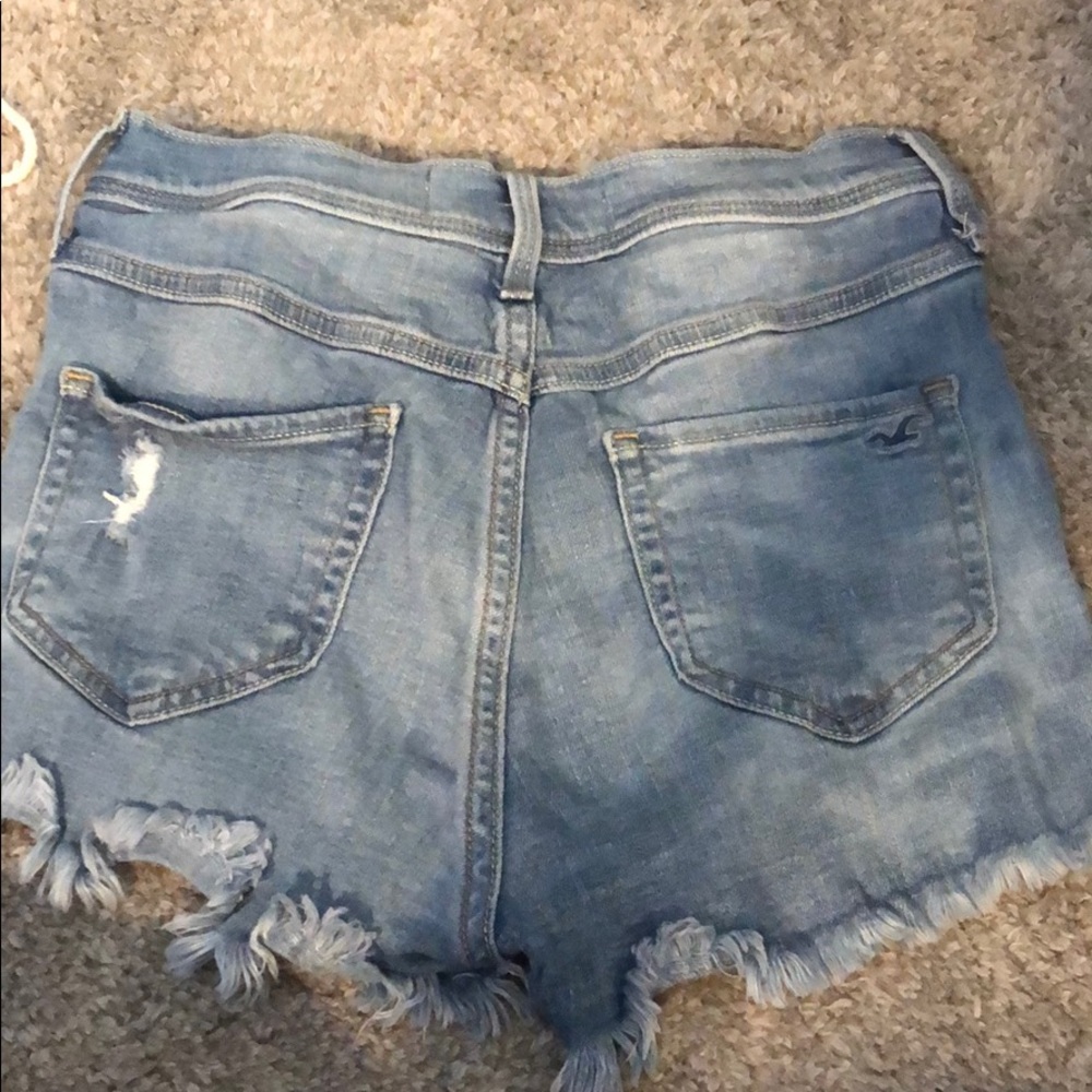 Hollister jean shorts - Picture 2 of 3